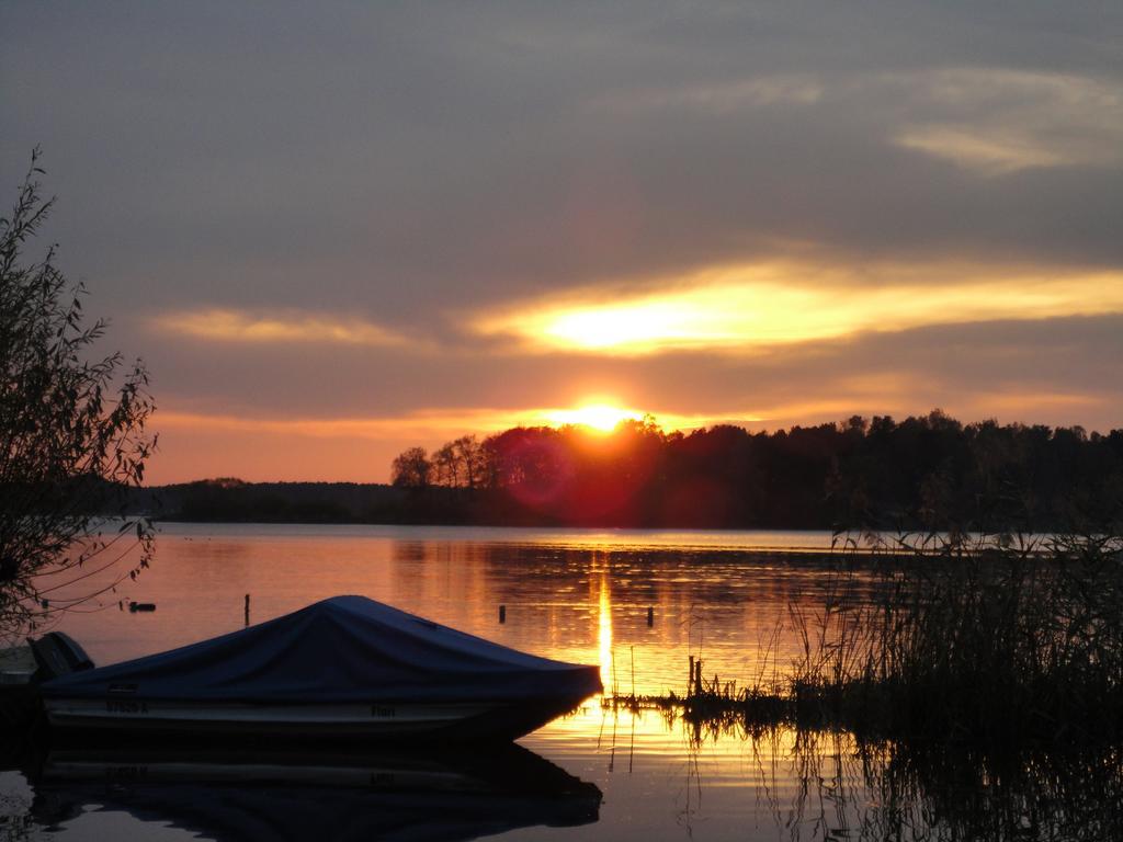 Spreewaldhaeuser Golinski Mit Kamin Am Neuendorfer See Alt Schadow Exteriör bild